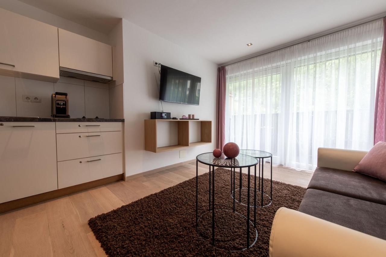 Lapis Monti - Apartments & Suites Burgusio Eksteriør billede