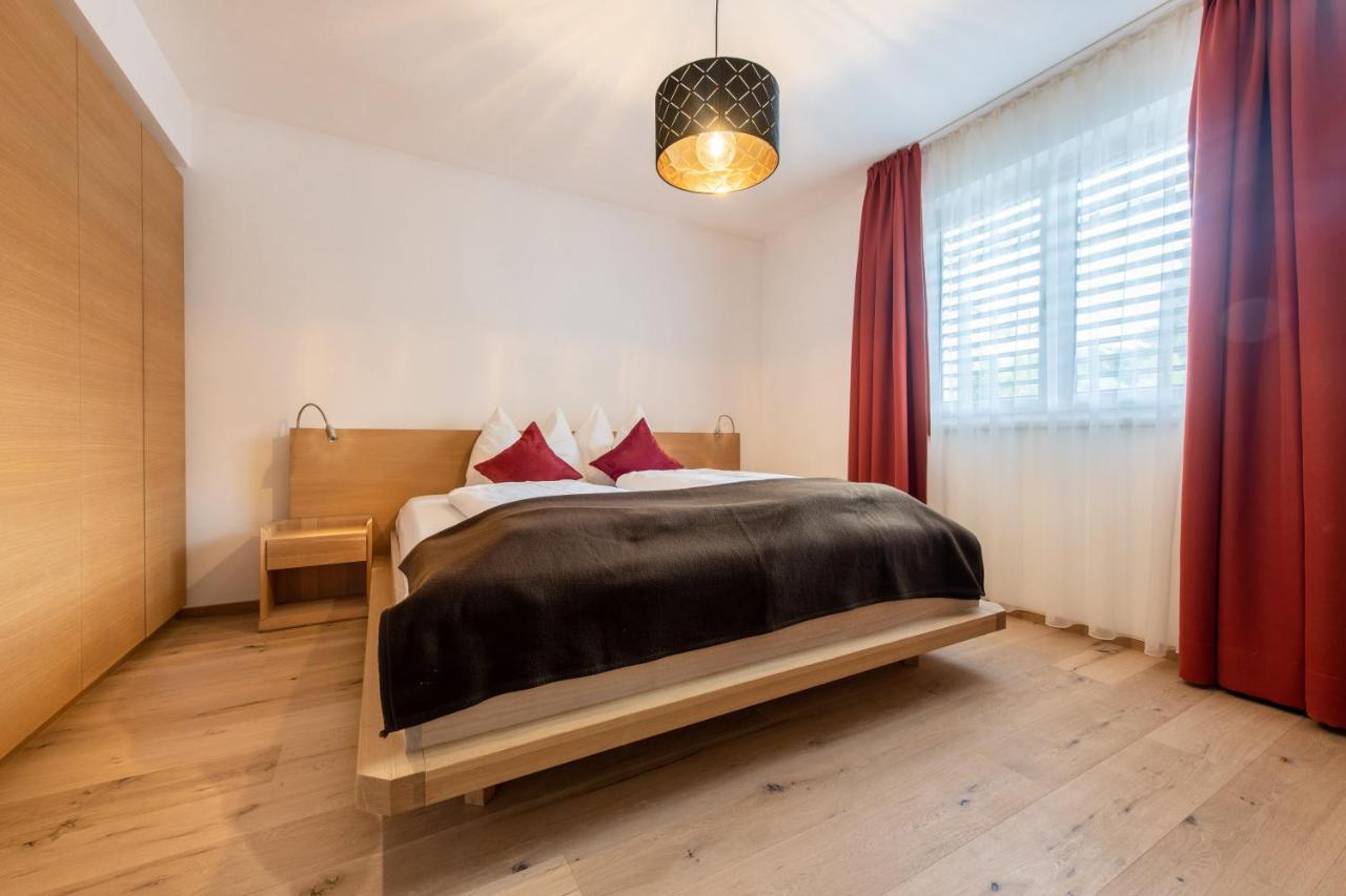 Lapis Monti - Apartments & Suites Burgusio Eksteriør billede